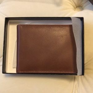 Ili New York brown leather wallet